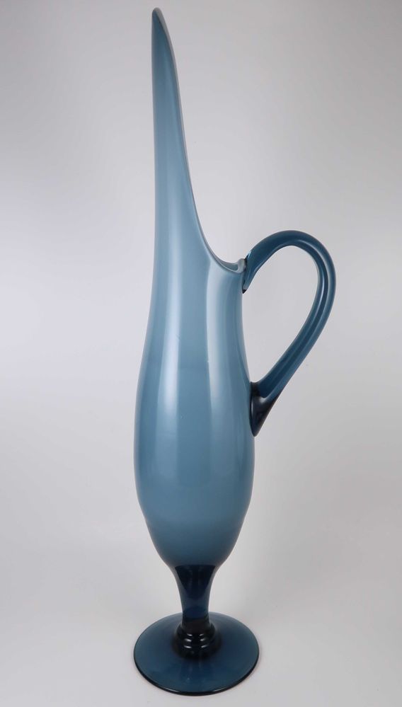 Grande jarro modernista em vidro opalino -  51.5 cm