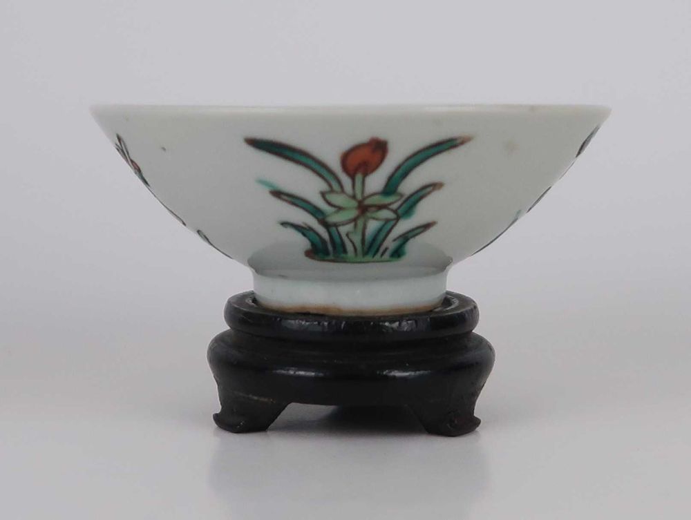 Taça pequena em porcelana da China